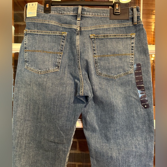 Lucky Brand CoolMax 181 Relaxed fit Straight Leg Jeans size W34 L30 - Picture 4 of 7